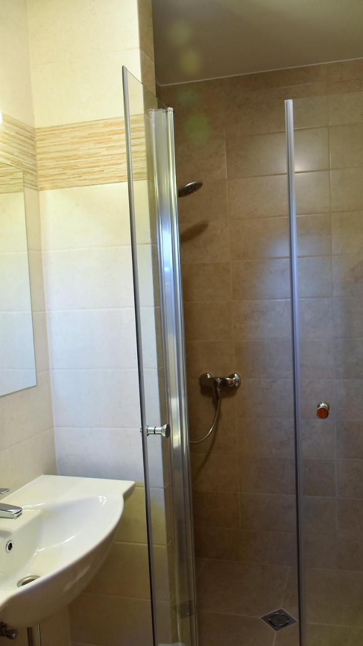La Mia Casa Vendeghaz Hotel คาโปชวาร์ ภายนอก รูปภาพ